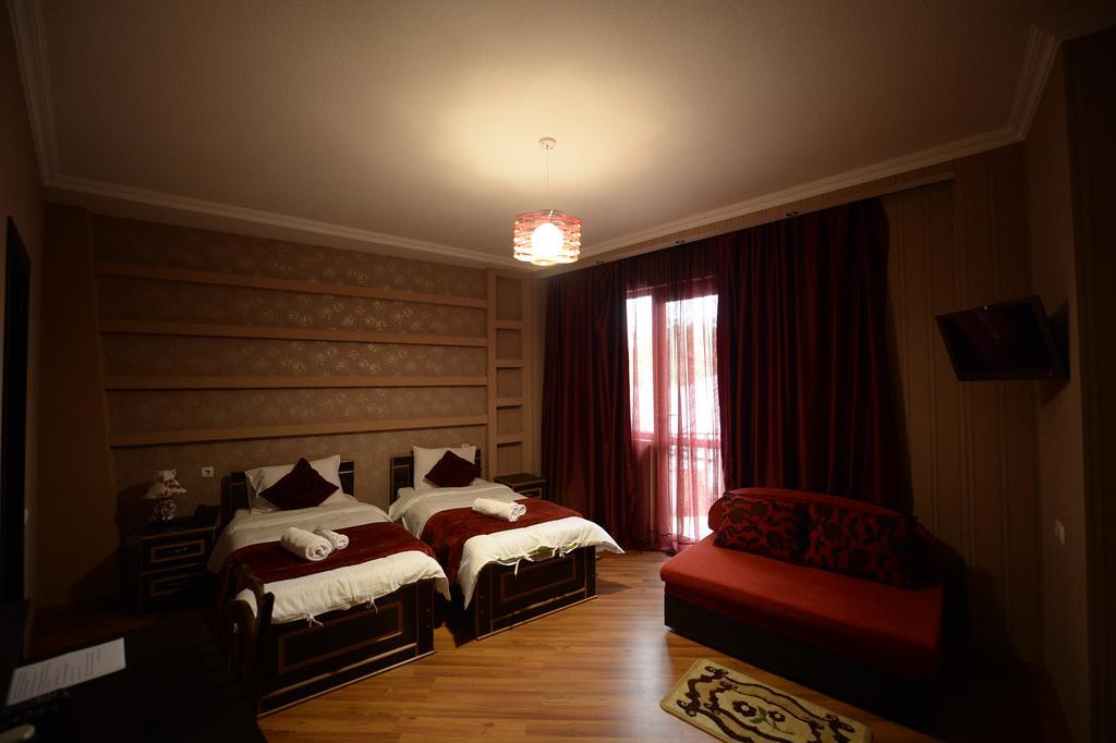 Begi Hotel Tbilisi Exterior foto