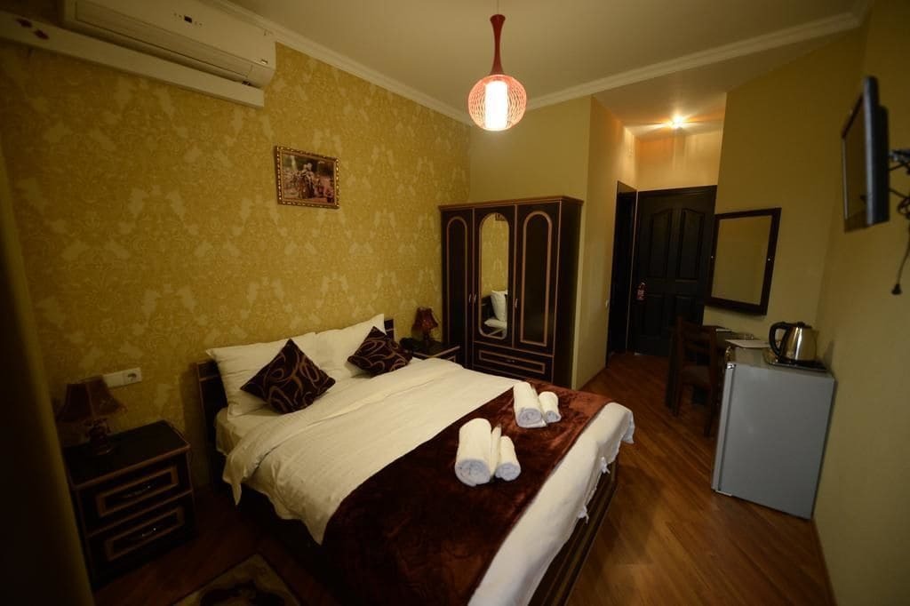 Begi Hotel Tbilisi Exterior foto
