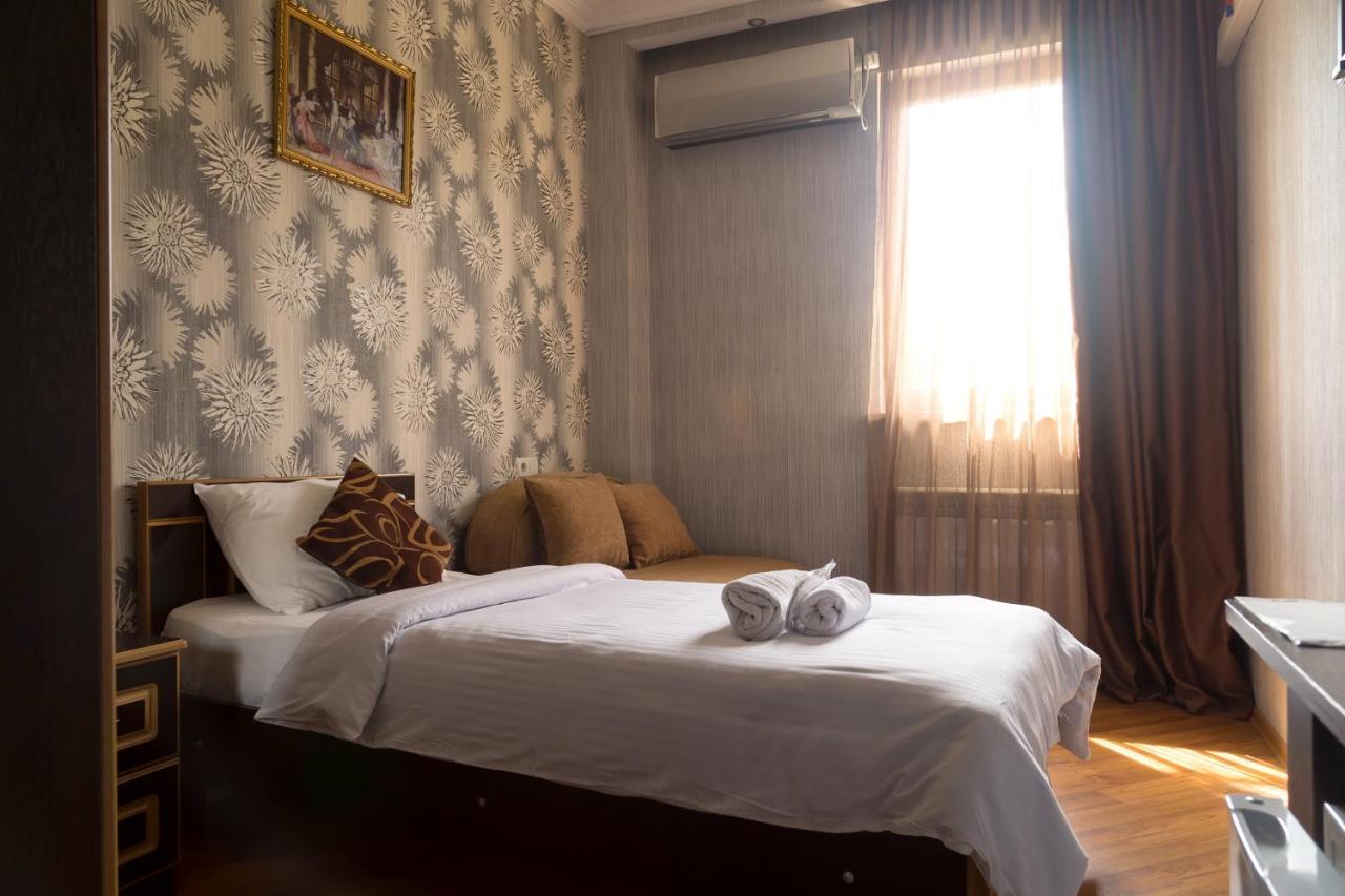 Begi Hotel Tbilisi Exterior foto