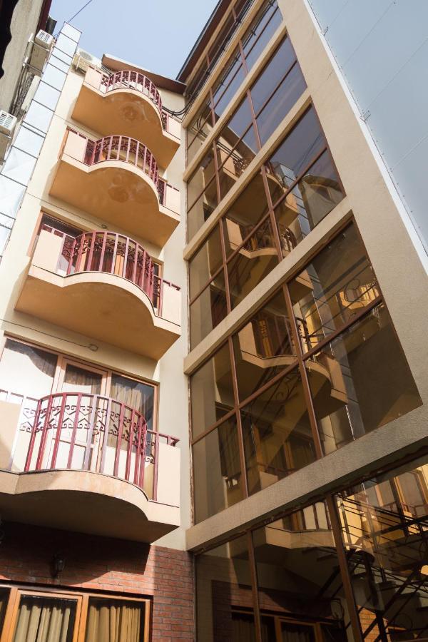 Begi Hotel Tbilisi Exterior foto