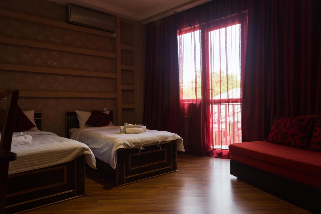 Begi Hotel Tbilisi Exterior foto